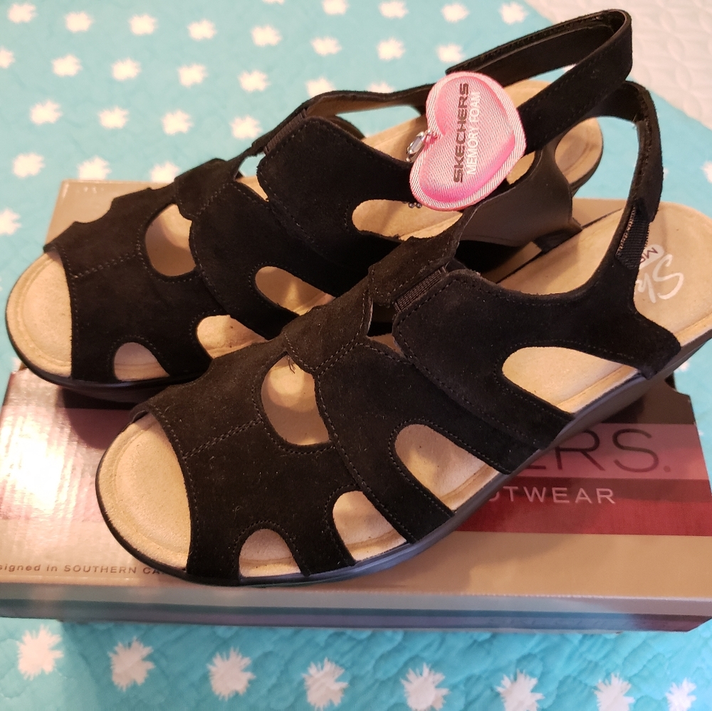 NIB Skechers suede wedge sandals